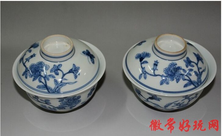 中国 大清康煕年製 青花人物文 蓋物 香合 箱付 M R1654-